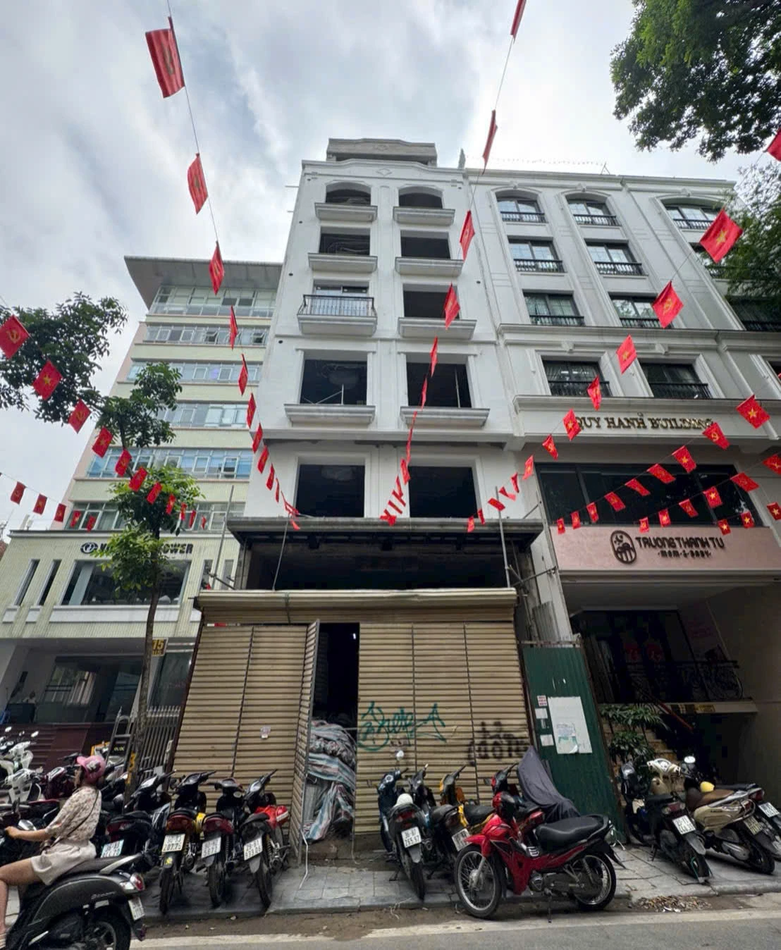 BÀN GIAO 30 PHÒNG TẮM KÍNH KEYLER TẠI KHÁCH SẠN PHỐ LÝ NAM ĐẾ – HÀ NỘI